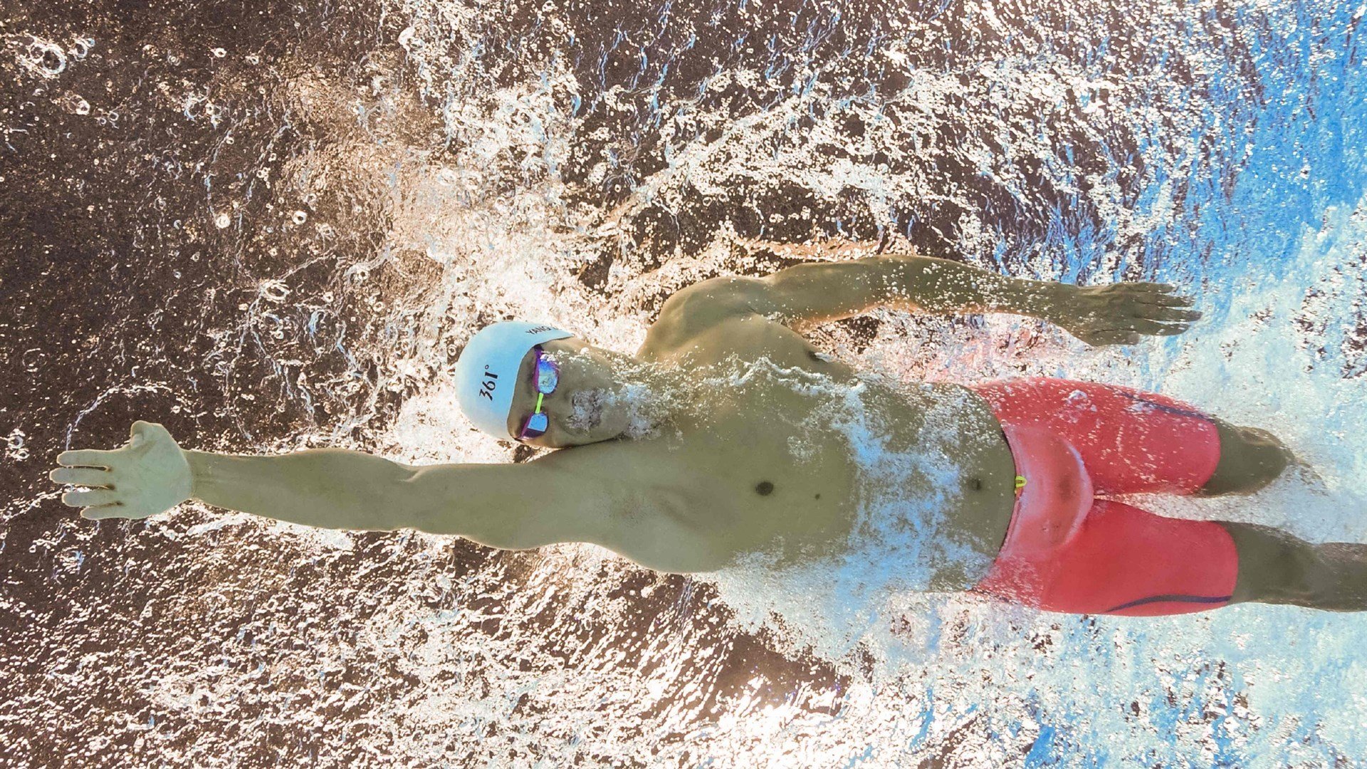 中国男篮全队攻防配合日益默契，聊聊中国男篮